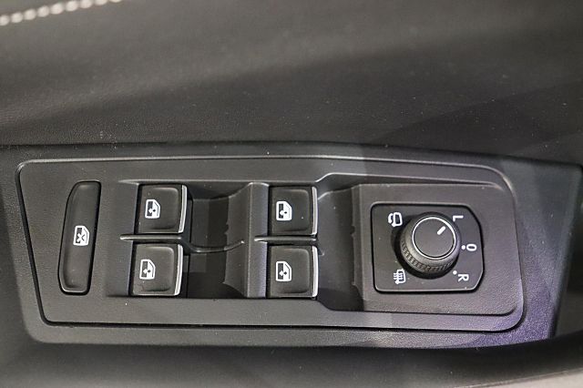 T-Roc Style 1.0 TSI Kamera LED PDC ACC TEMPOMAT