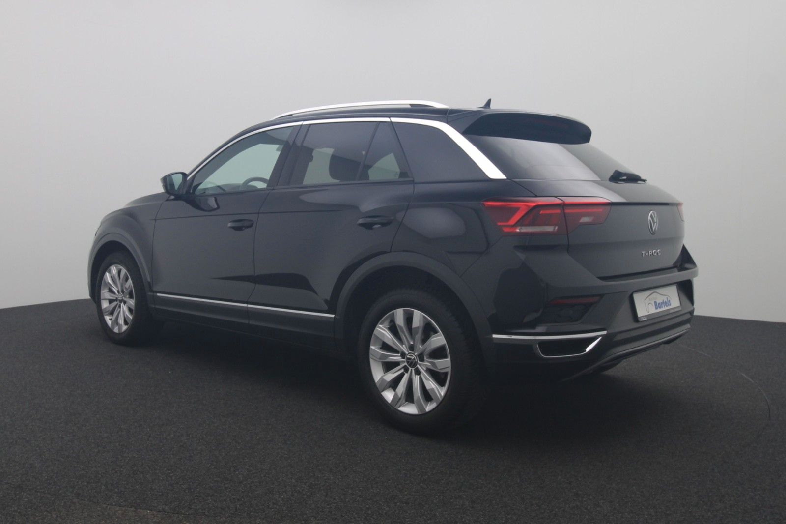 Fahrzeugabbildung Volkswagen T-Roc Sport  ACC Navi DSG LED
