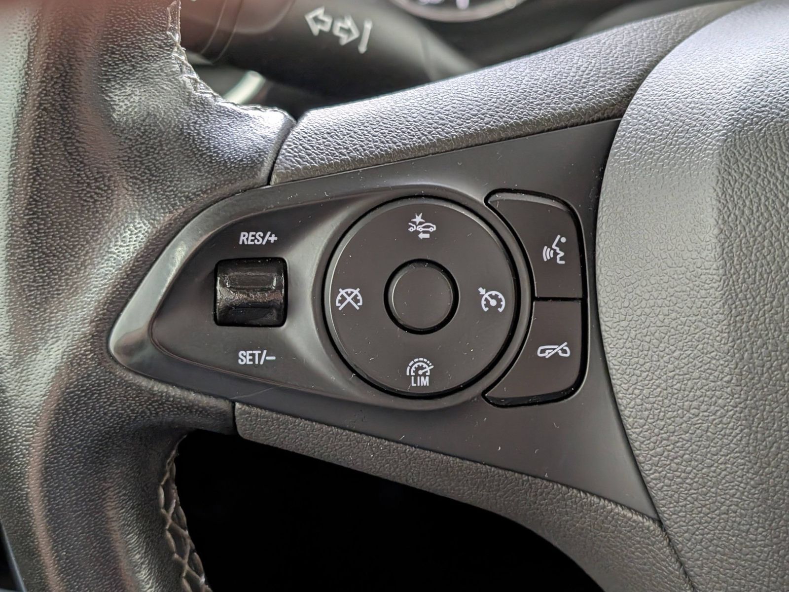 OPEL Astra ST 1.5 CDTI Design & Tech Automatik Navi – Bild 23