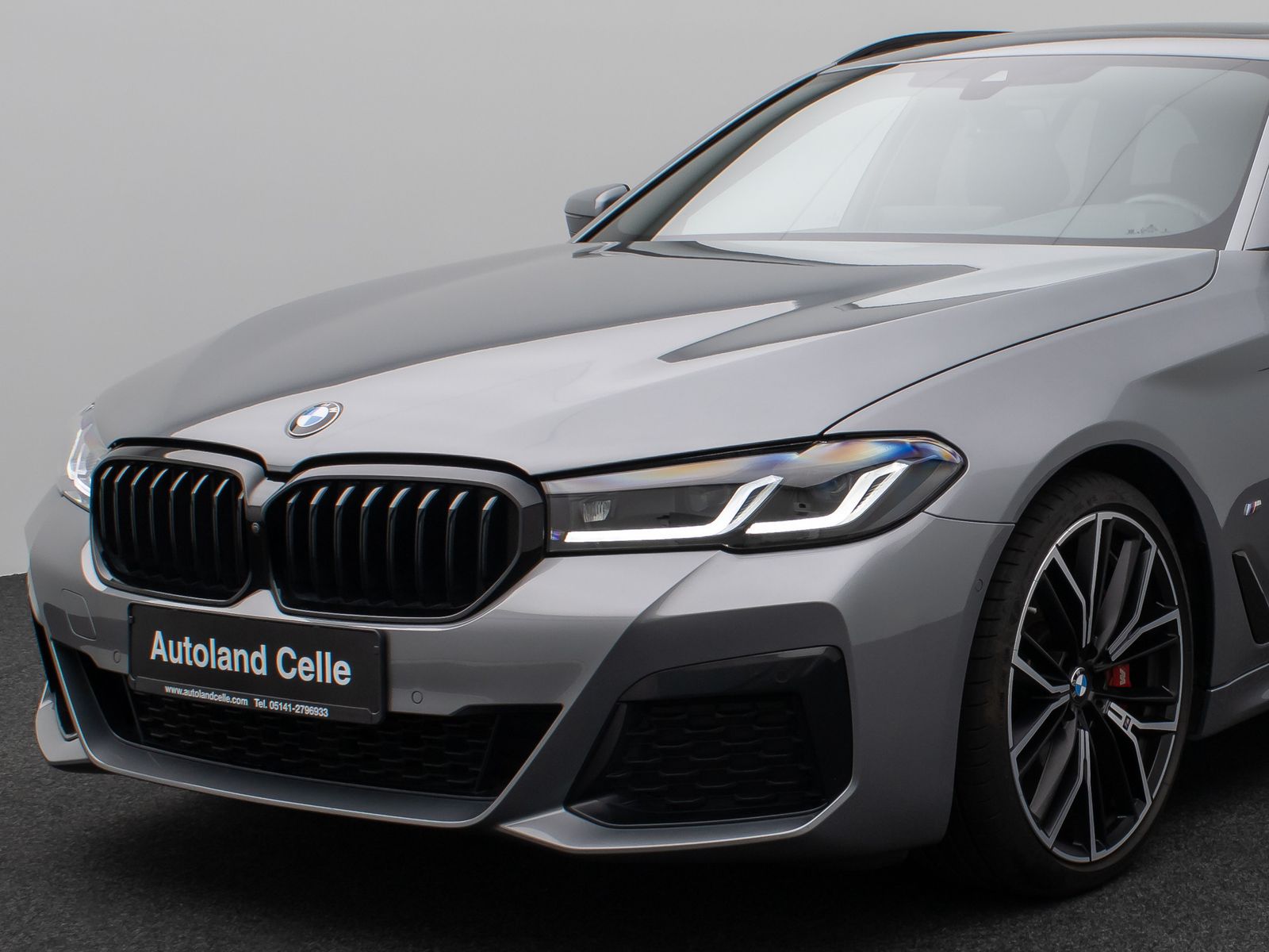 Fahrzeugabbildung BMW 530d M Sport Panorama 360°DAB H/K Komfort 20Zoll
