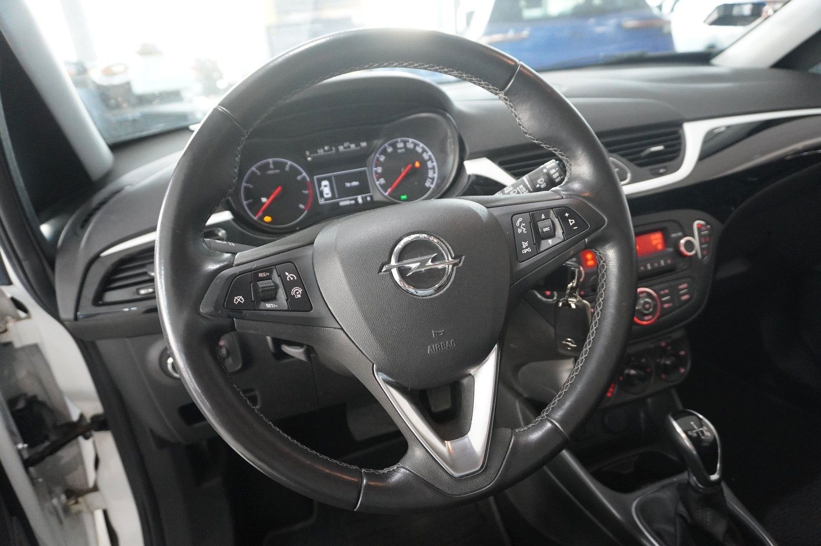 Fahrzeugabbildung Opel Corsa E 1.2 COLOR EDIT. AUTOM. LED/SHZ/SPORT/USB