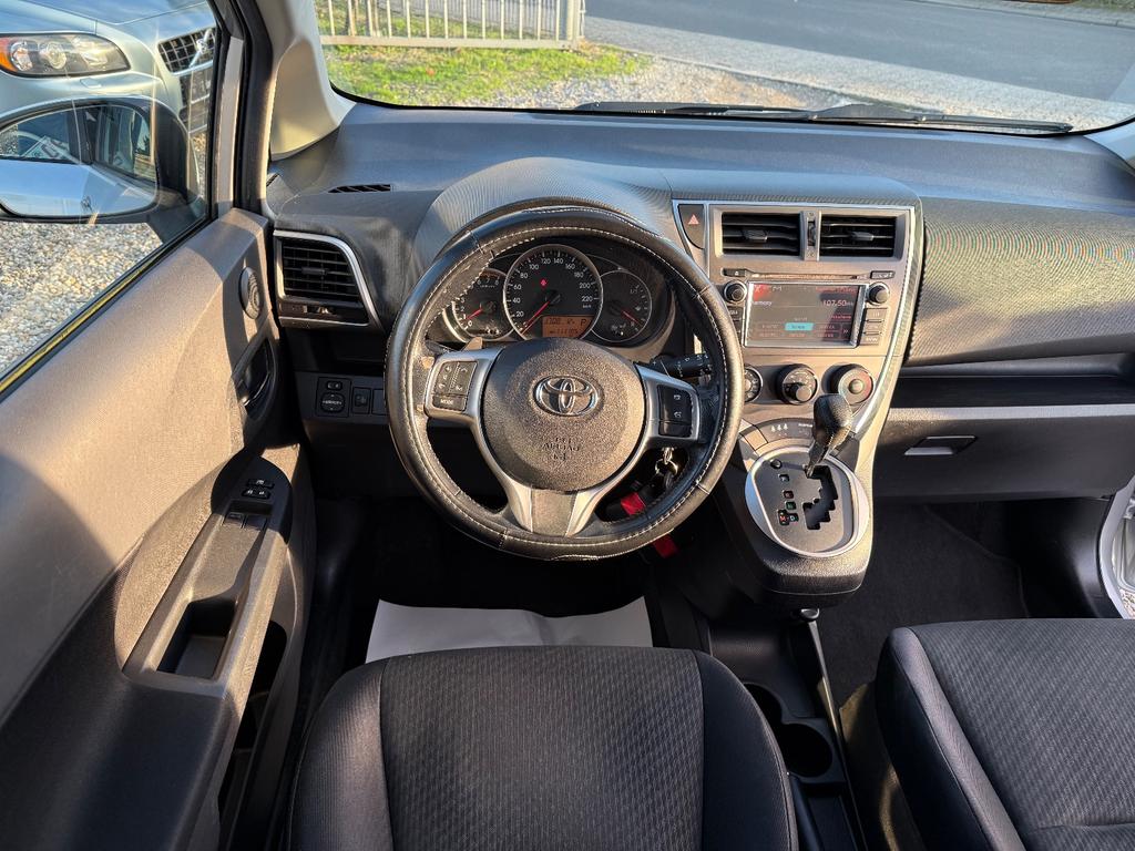 Toyota Verso-S