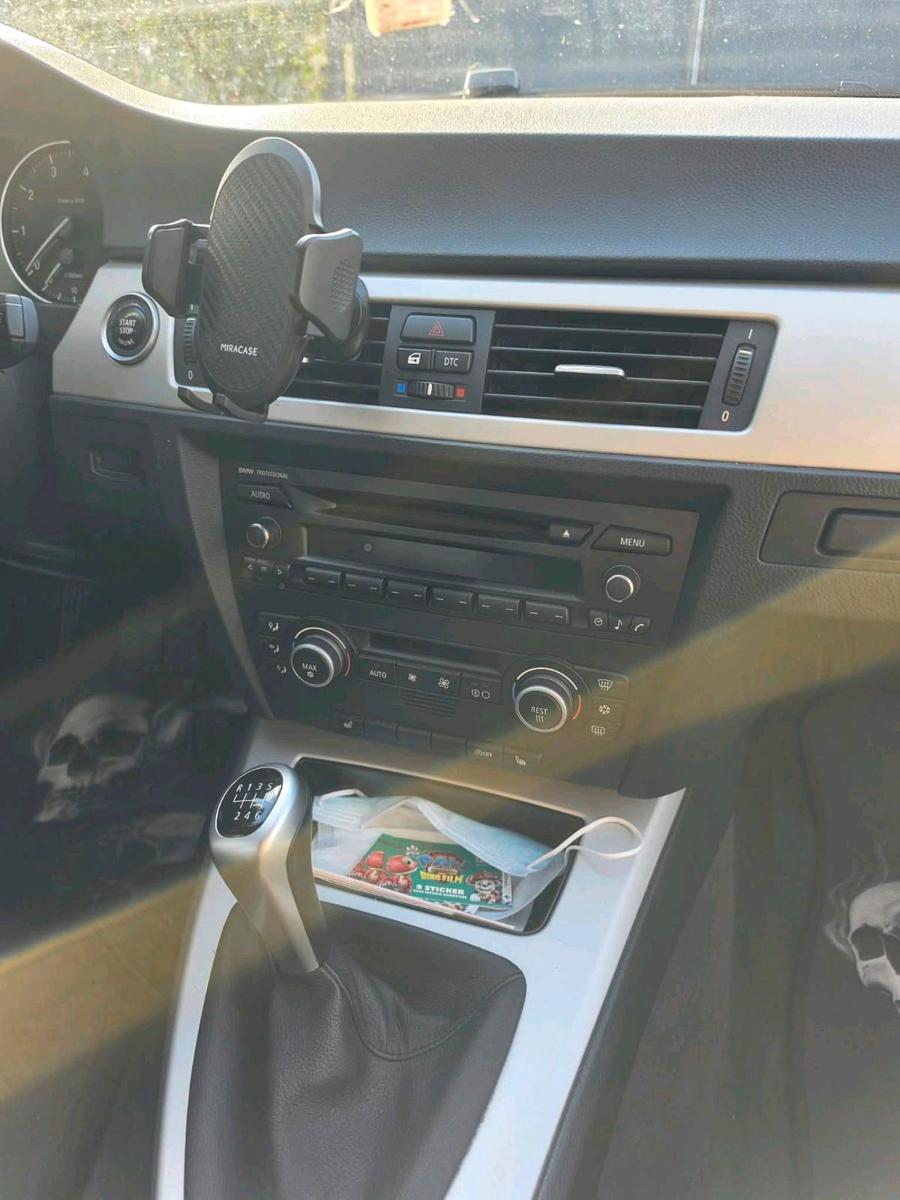 BMW  2009 — photo 14