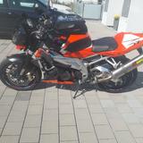 Aprilia RSV 1000 Tuono RR - APRILIA RSV 1000 TUONO