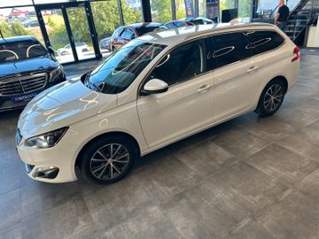 Peugeot 308 SW Allure *TEMPO*NAVI*PDC*KLIMAAUTO*