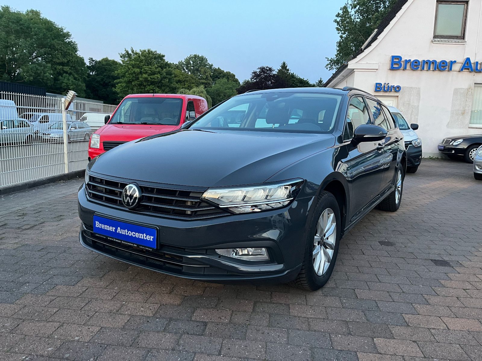 VW Passat Variant 2.0 TDI,DSG Business,ACC,Kamera