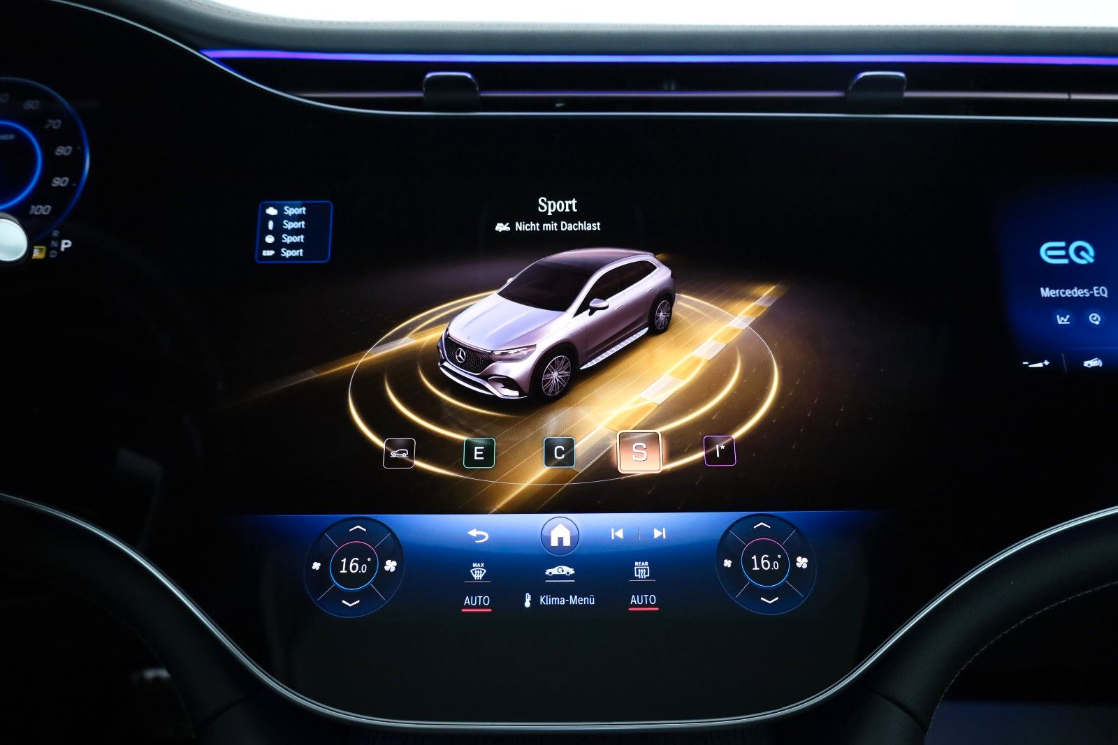 Fahrzeugabbildung Mercedes-Benz EQE 500 SUV 4M AMG Panorama,HUD,Wärmepumpe,360°K