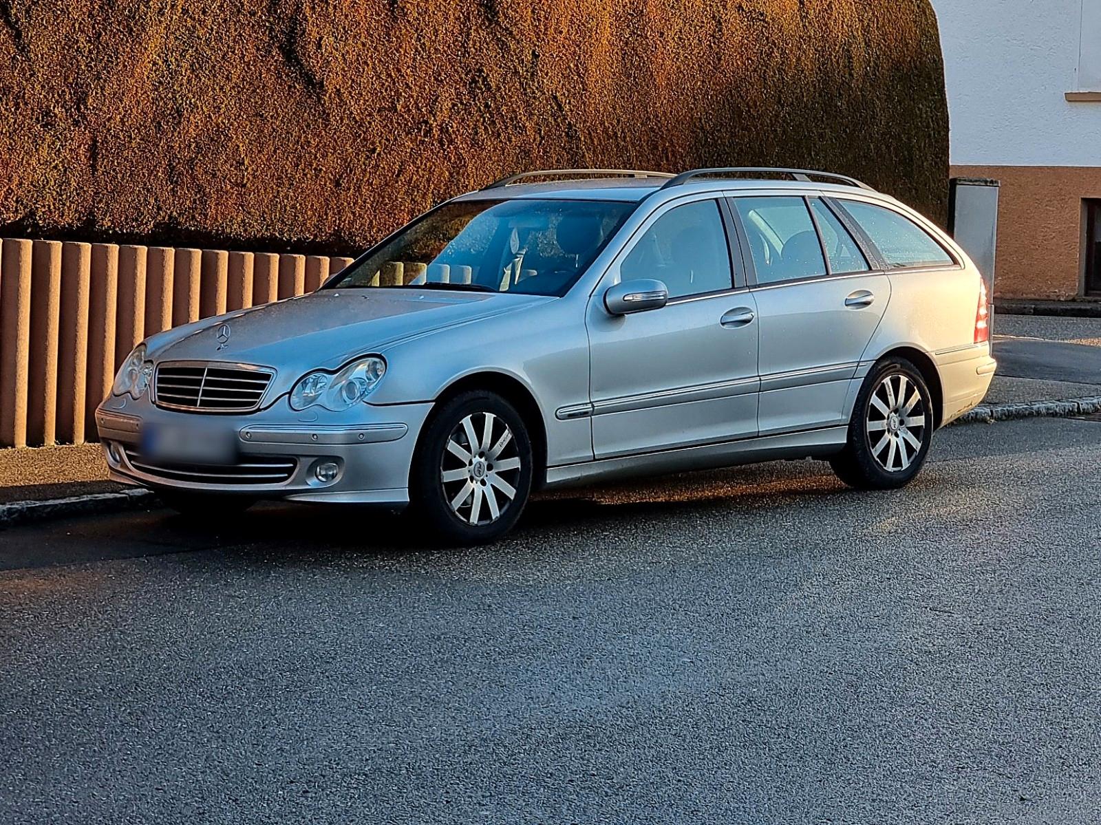 Mercedes-Benz C 320