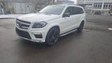 Mercedes-Benz GL 350 BlueTEC 4MATIC - - weiße Mercedes-Benz GL 350