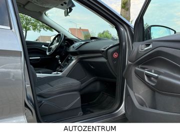 Ford Kuga - 12