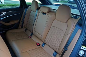 صورة مصغرة 19 لـ 2025 AUDI RS6
