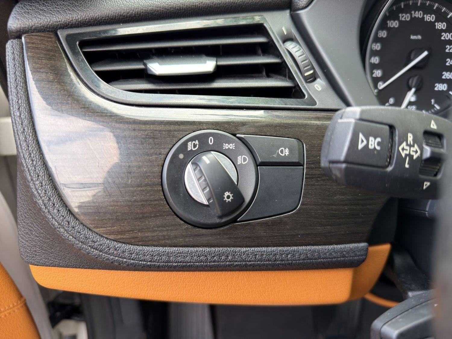 BMW Z4 SDRIVE20I 184ch - BVA 8 - CUIR - NAVIGATION PROFESSIONAL - XÉNON - SIÈGES CHAUFFANTS - CLIM AUTO