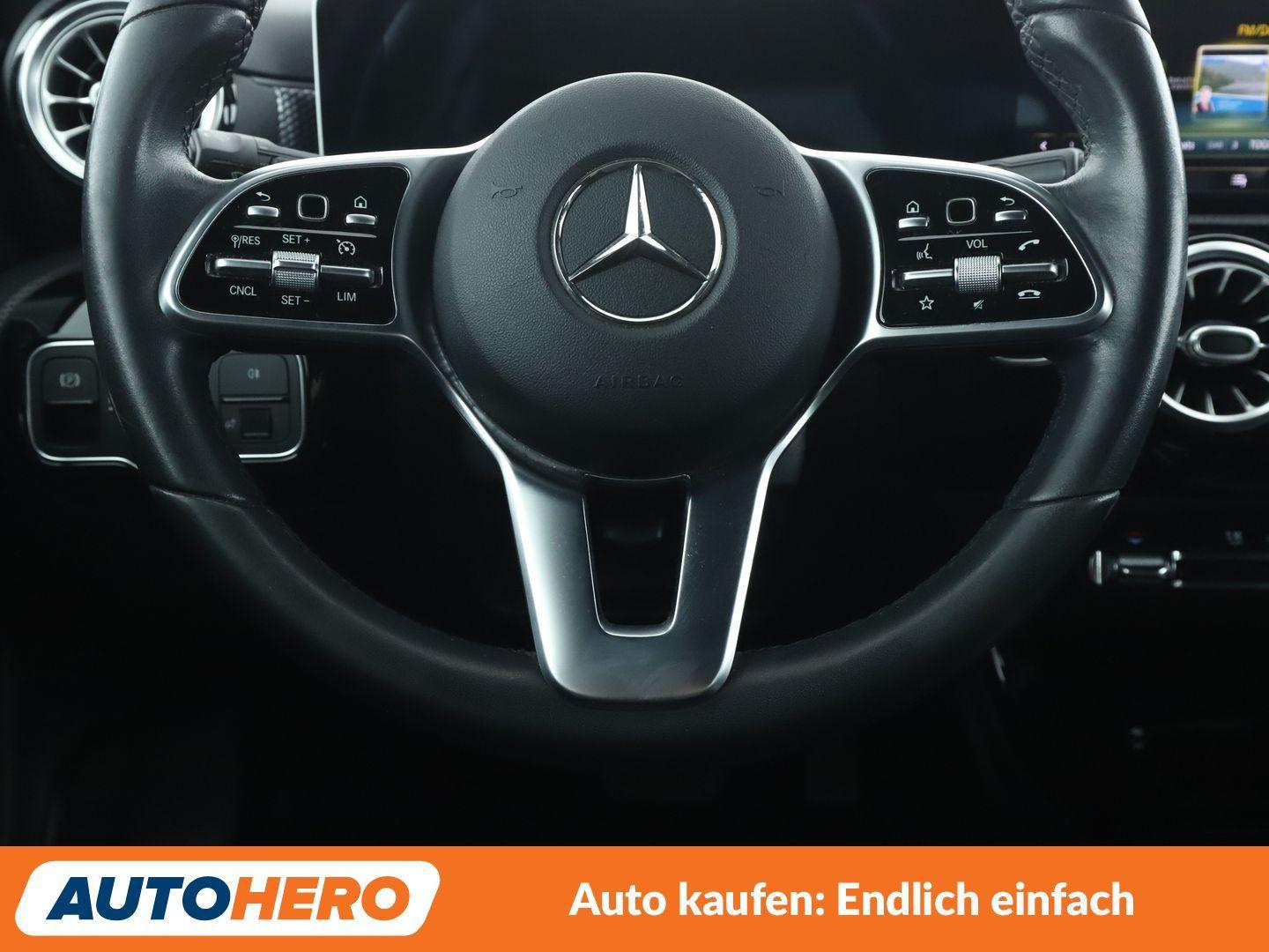 Mercedes-Benz  A 250 Progressive Aut.*LED*NAVI*TEMPO*PDC*SHZ*