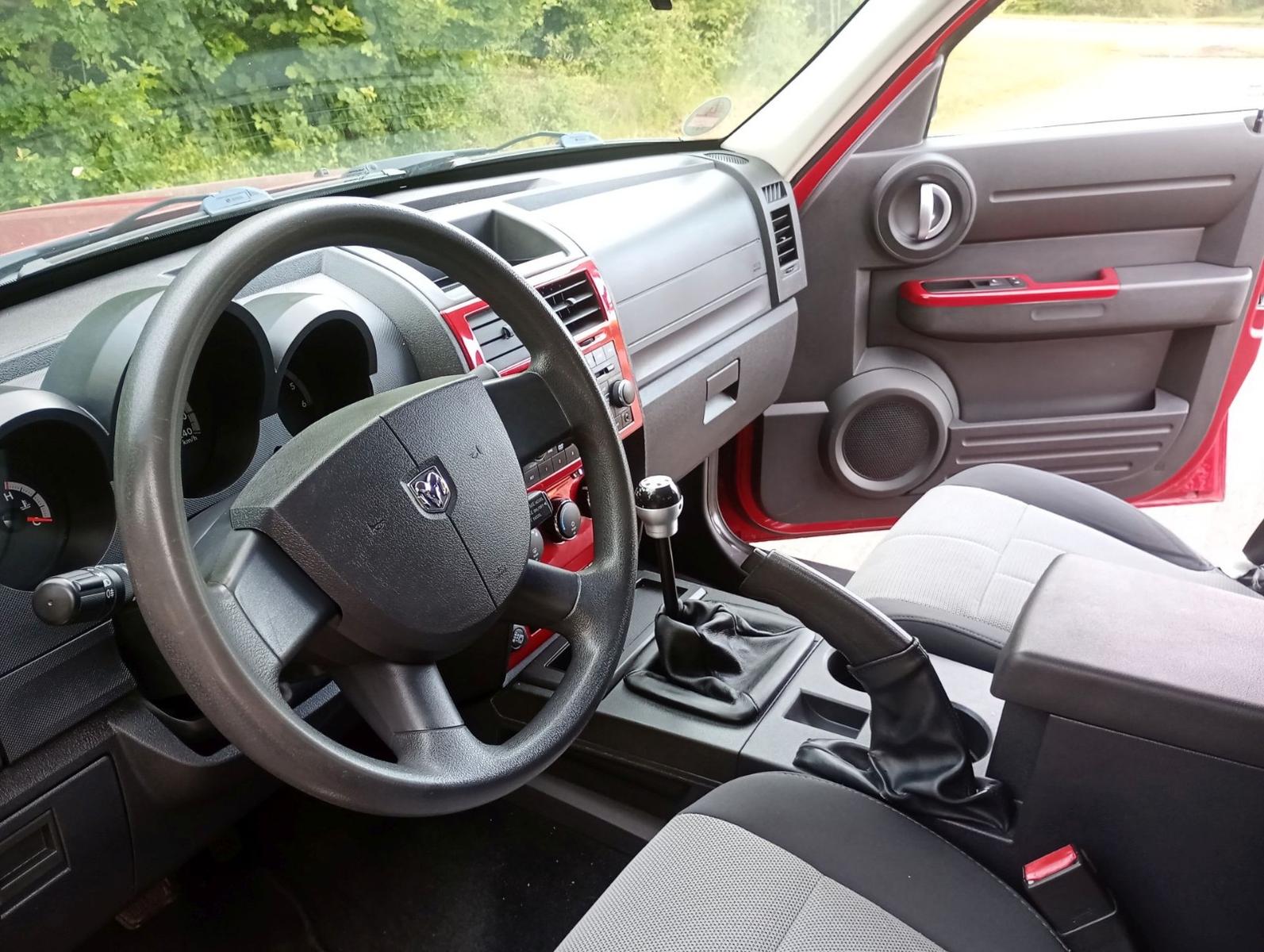 Dodge Nitro 2008 — photo 9