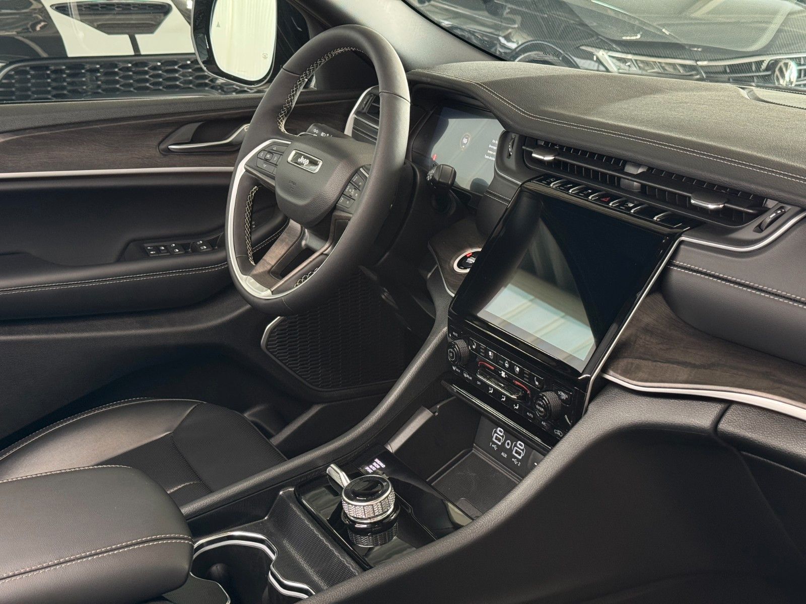 Fahrzeugabbildung Jeep Grand Cherokee 3.6 V6 Limited 4x4 Night Edition