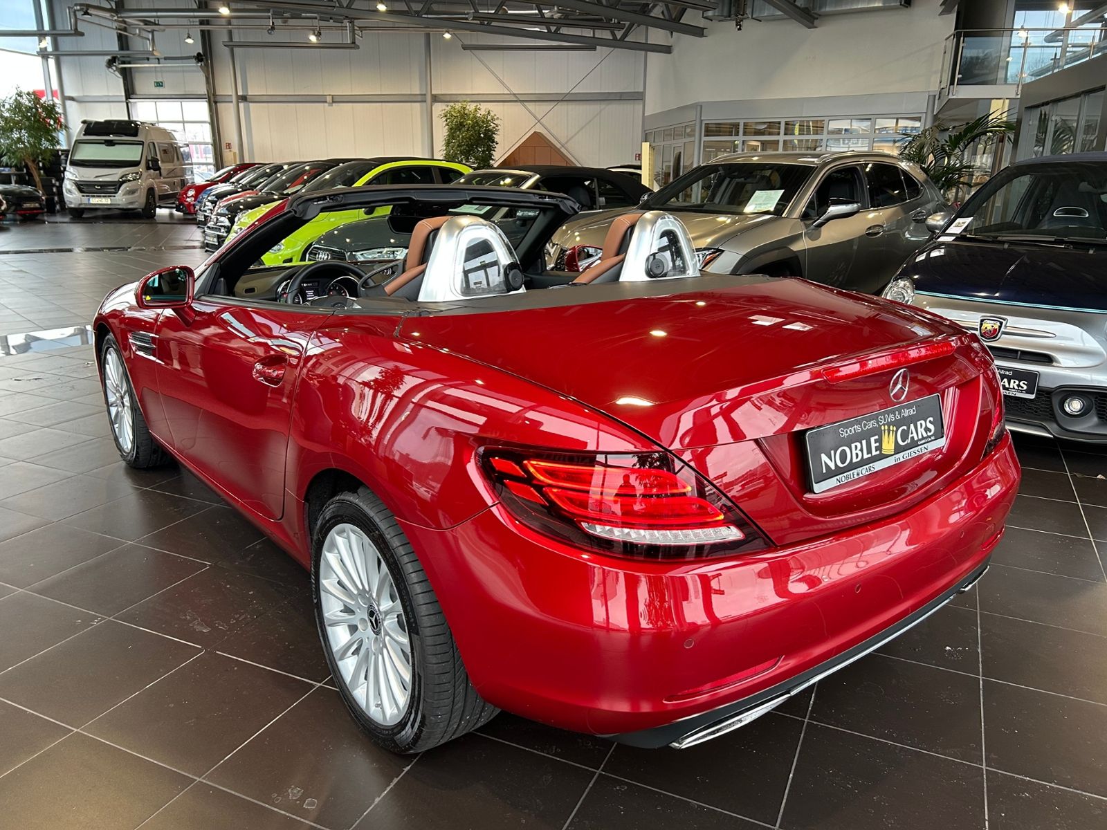 Fahrzeugabbildung Mercedes-Benz SLC 300 H/K RFK LED NAVI