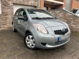 Toyota Yaris 1.3 TÜV NEU Klimaanlage 5-Türer - Toyota Yaris: Türer