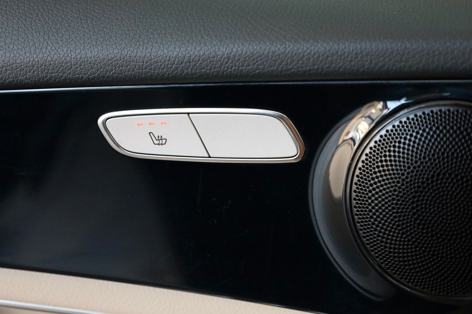 Fahrzeugabbildung Mercedes-Benz GLC 200d Coupè,Leder,Navi,LED,SH,Kamera,SD