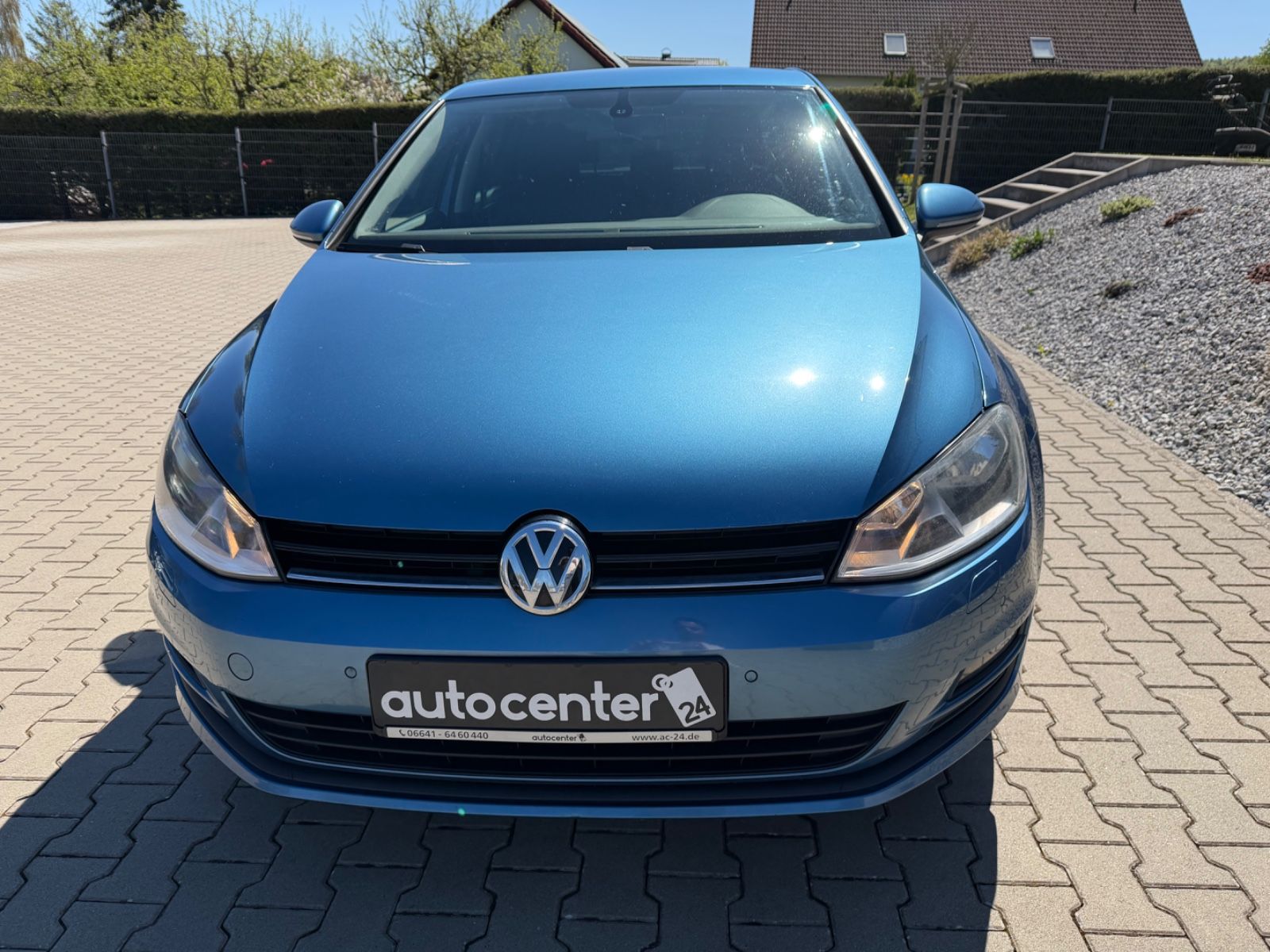 Fahrzeugabbildung Volkswagen Golf VII Lim. Comfortline|Navi|Shz|PDC|2.Hand