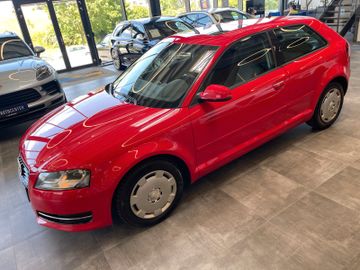 Audi A3 2.0 TDI Attraction*TÜV1226*Klima*Schiebedach