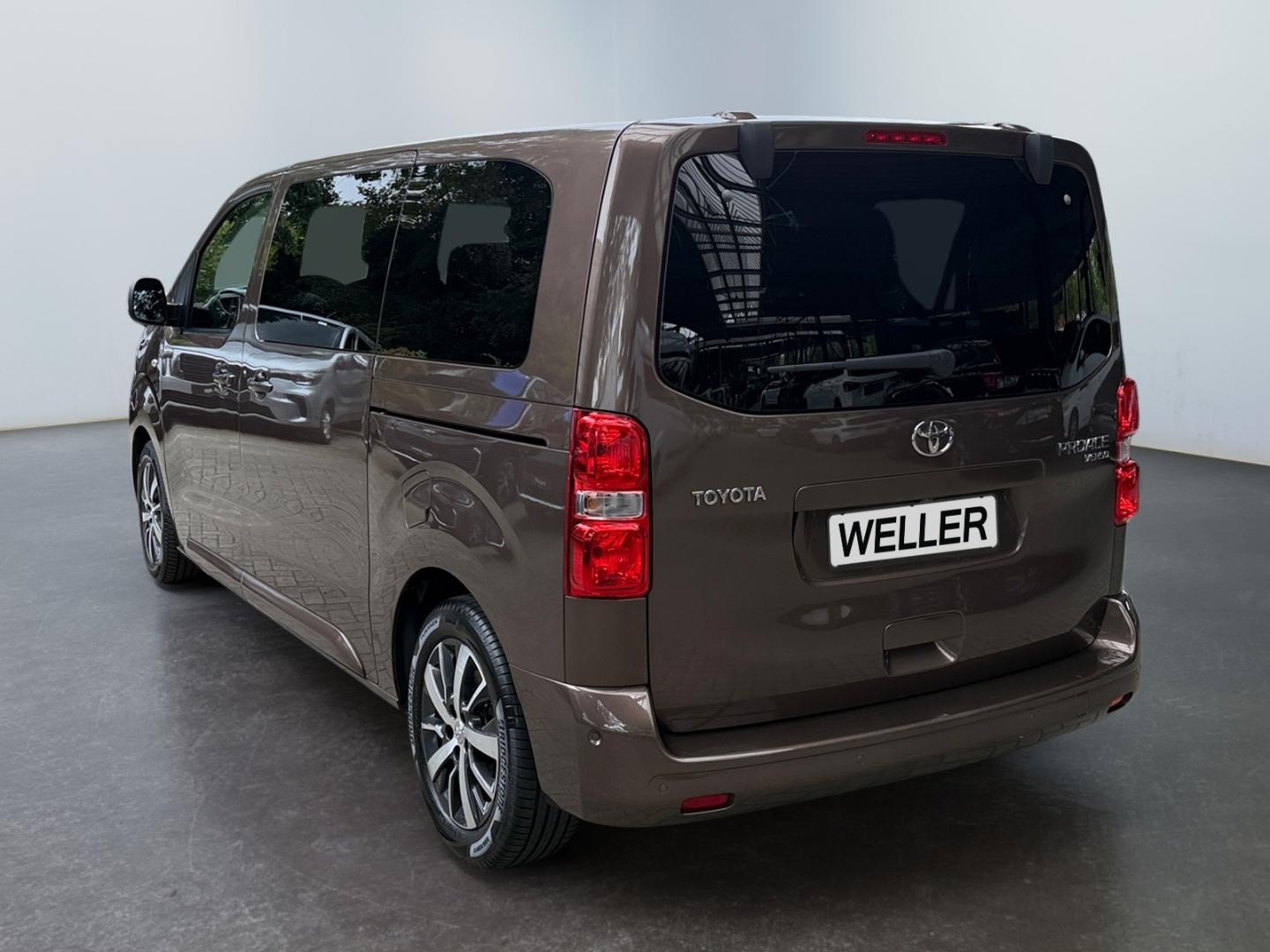 Toyota Proace Verso 2.0 D-4D L1 Team D *Navi*CAM*SHZ*LM