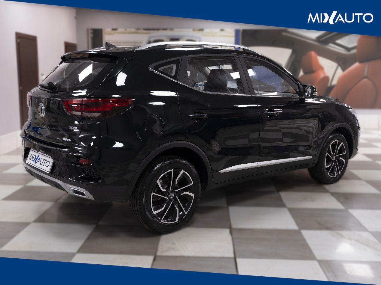 MG ZS