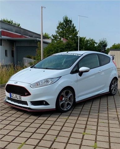 Ford Fiesta ST 1.6 Leder-Sport-Paket 8-Fach