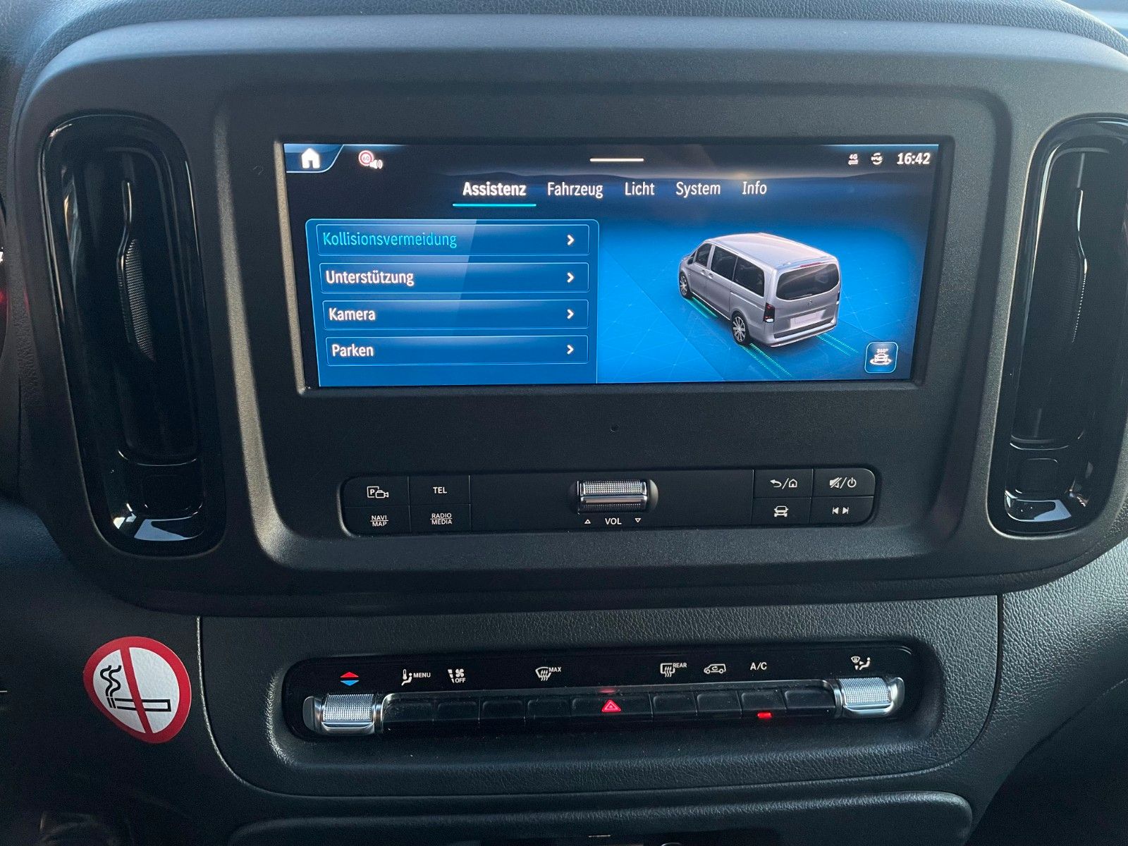 Fahrzeugabbildung Mercedes-Benz Vito 116 CDI Tourer 9G 2xKlima Kamera Navi