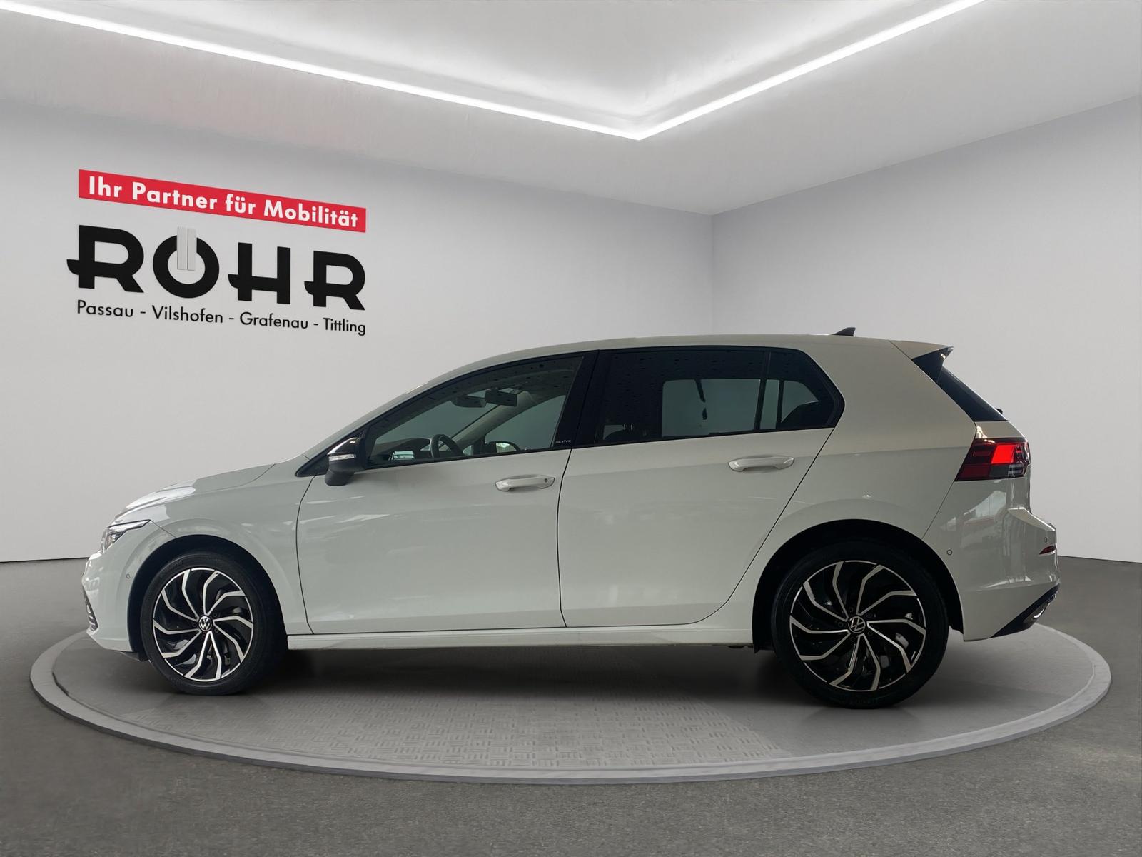 Volkswagen Golf VIII Life (NAVI.SHZ.ACC.AHK.DAB) 2.0 TDI