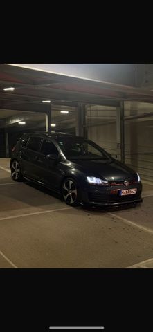 Volkswagen VW Golf 7 GTI