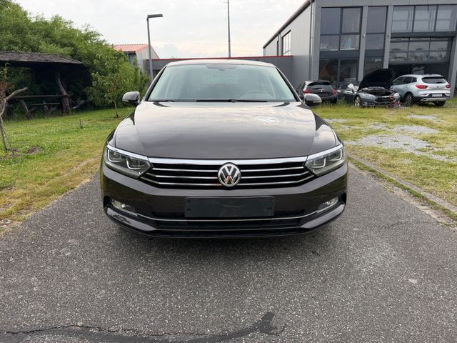 VW Passat Lim. Highline BMT/Start-Stopp