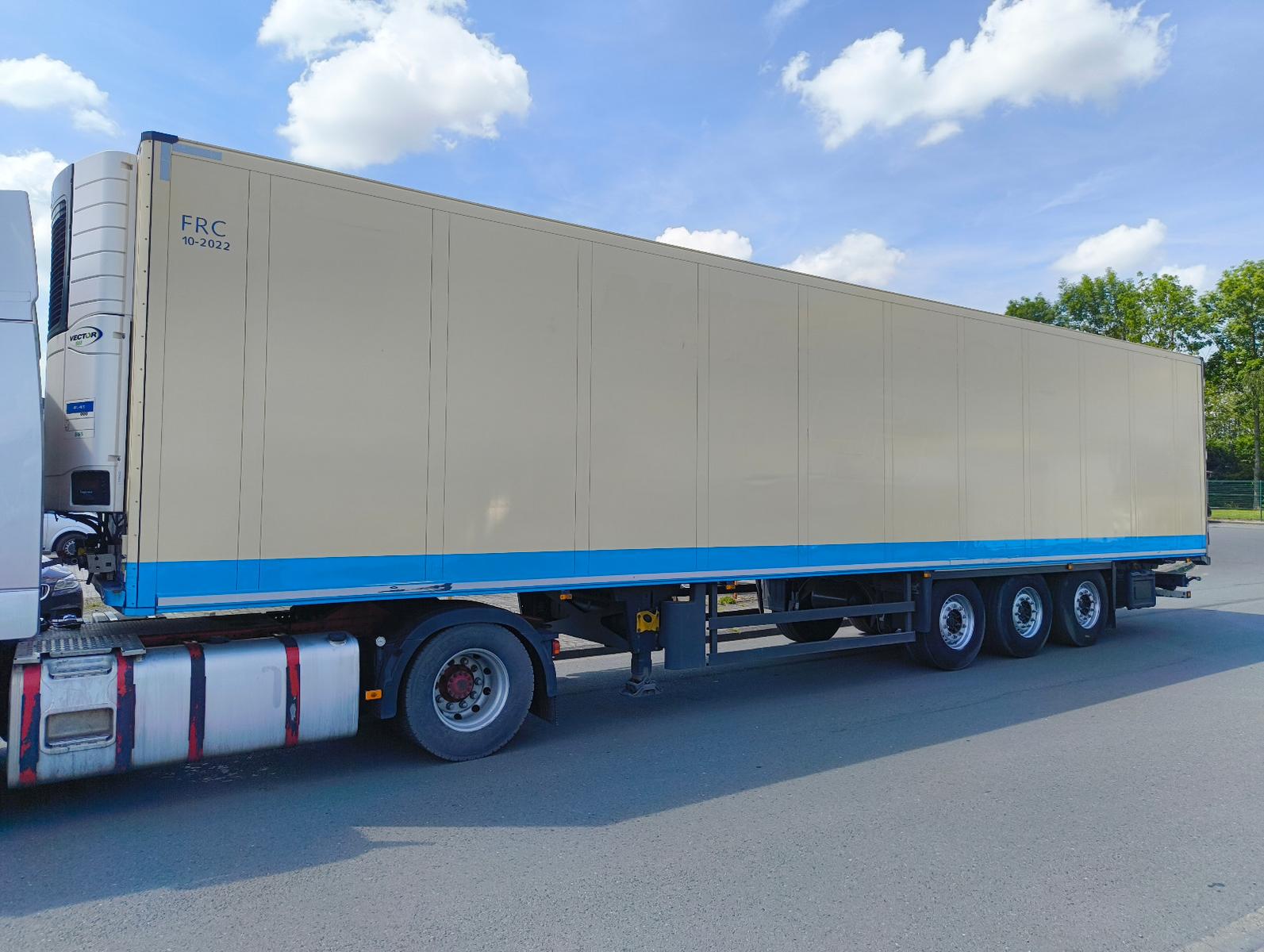 Schmitz Cargobull SKO24 / Kühlkoffer Doppelstock Vector 1550