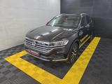 Volkswagen Touareg Atmosphere 4Motion+Pano+Softclose+Memory - Volkswagen Touareg Atmosphere mit Diesel-Antrieb