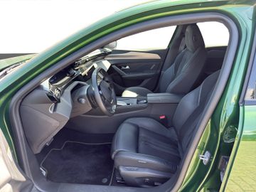 Peugeot 308 225 GT Pack 360+Kam.+KeyLess+Massage+Navi