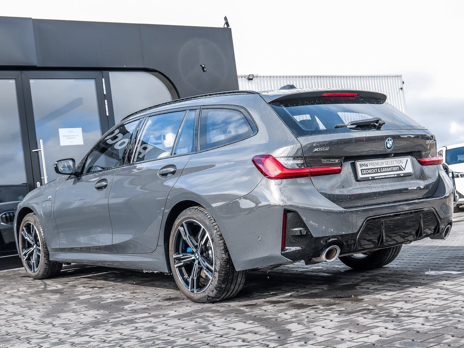 BMW 330 - Bild 7