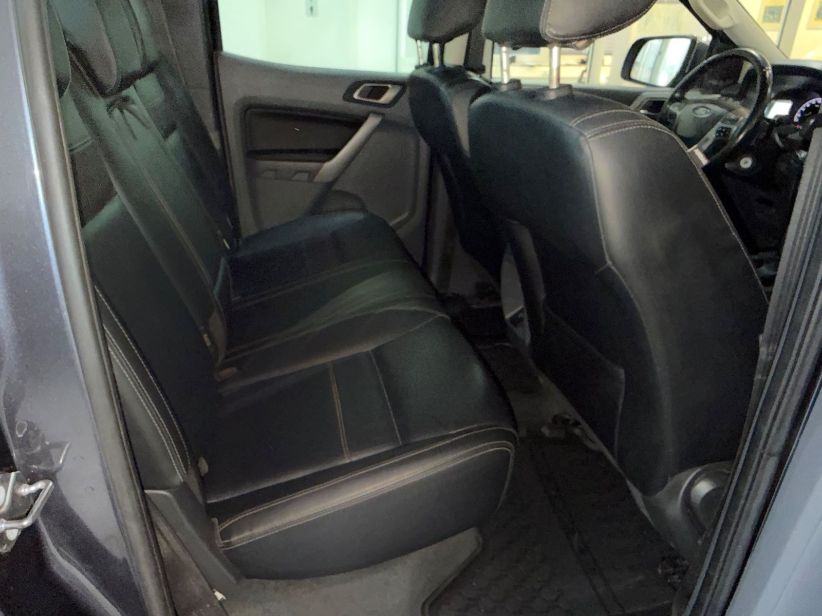 Fahrzeugabbildung Ford Ranger Limited Doppelkabine 4x4