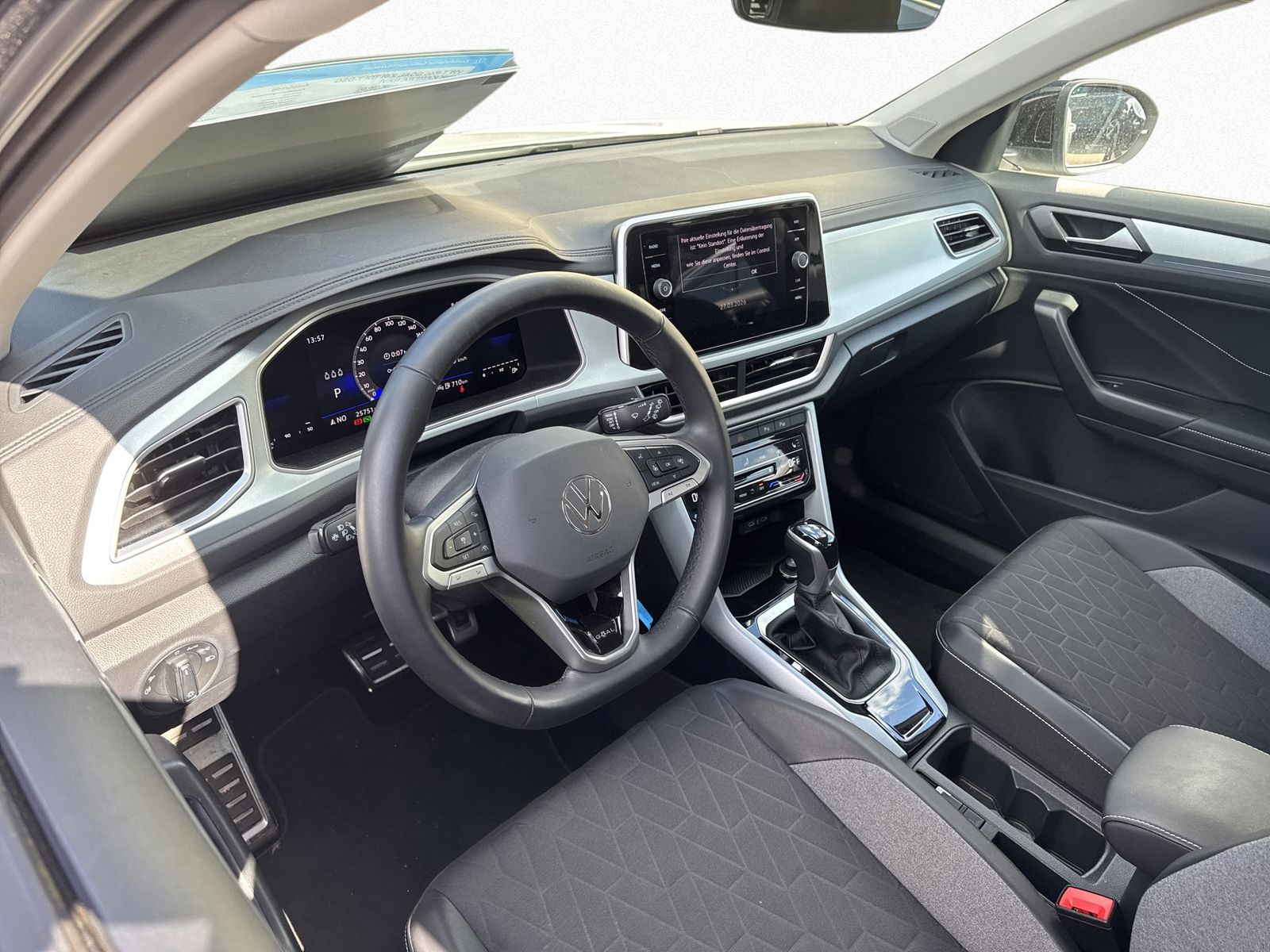 Volkswagen T-Roc - Bild 7