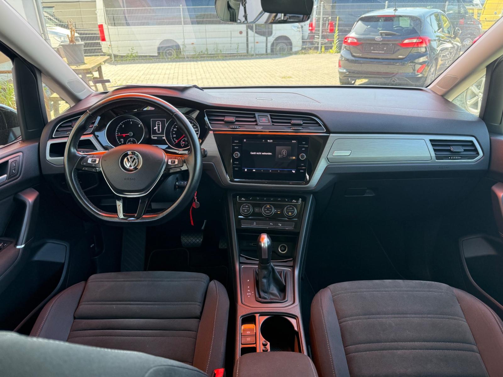 Volkswagen Touran Comfortline=7.Sitzer = 298,- € Monat =, миниатюра 9