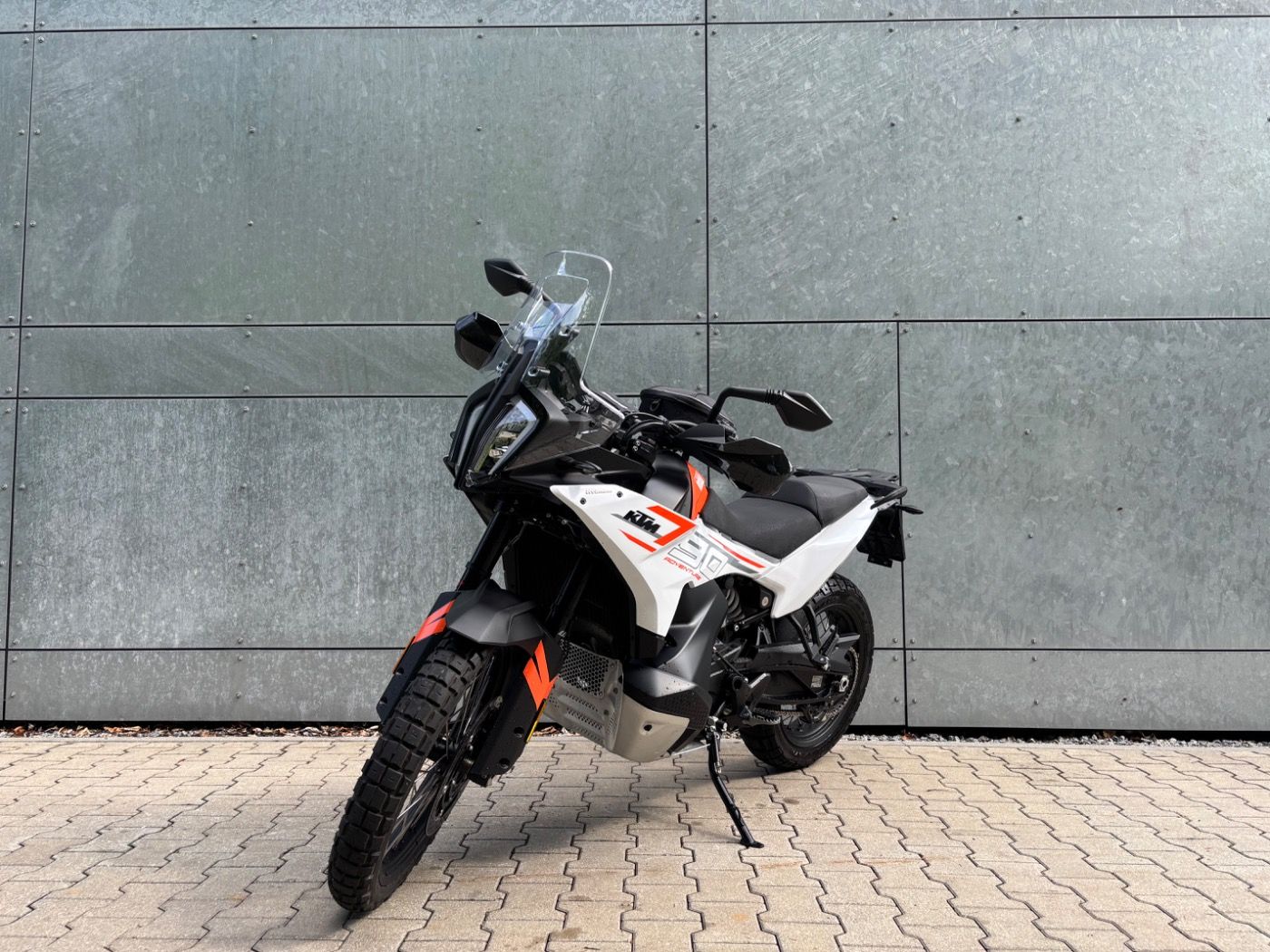 Fahrzeugabbildung KTM 790 Adventure 2024