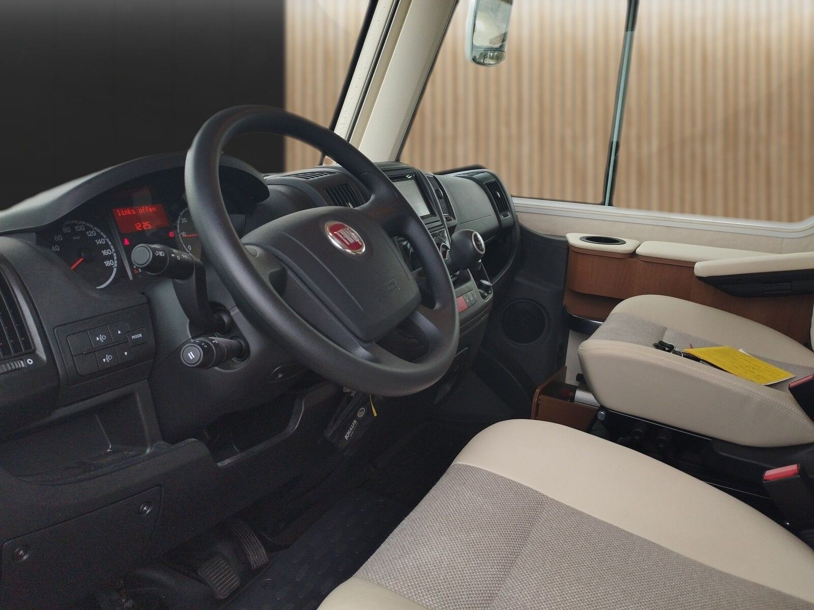 Fahrzeugabbildung Knaus Van i 600 ME Solar, SAT & TV, Markise