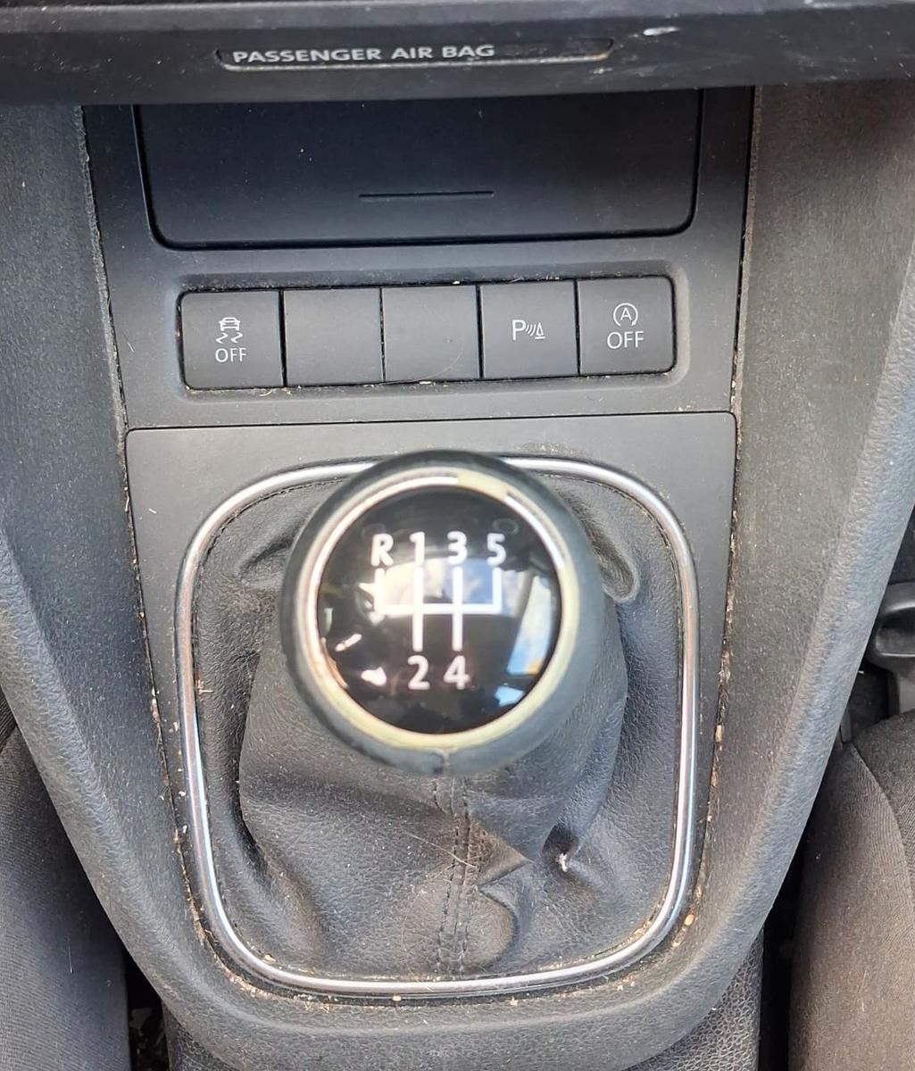 Volkswagen Golf 2011 — photo 17