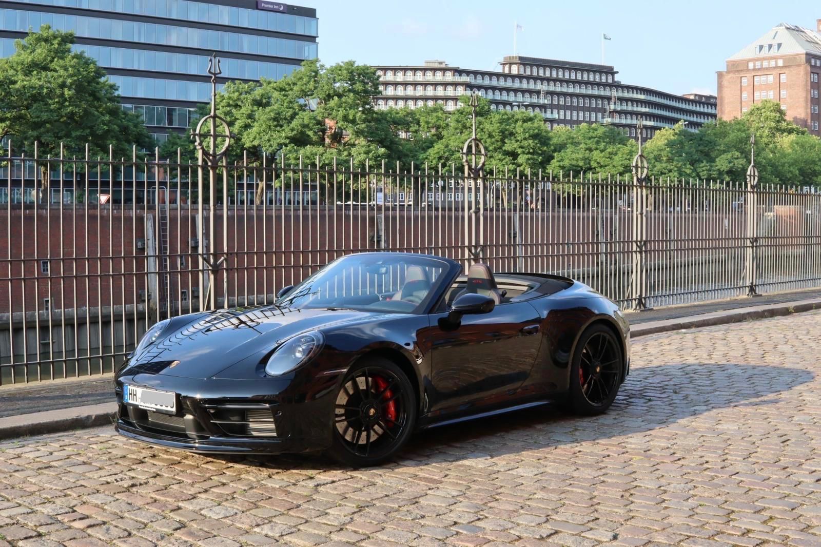 PORSCHE 992 Carrera 4 GTS Cabrio Voll Voll Voll