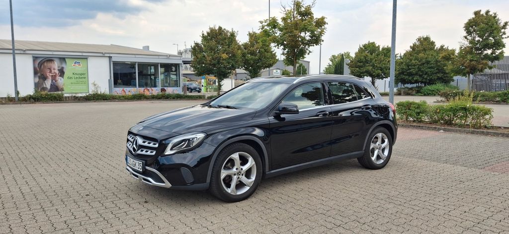 Image of Mercedes-Benz GLA 200