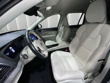 Volvo XC90 - 10