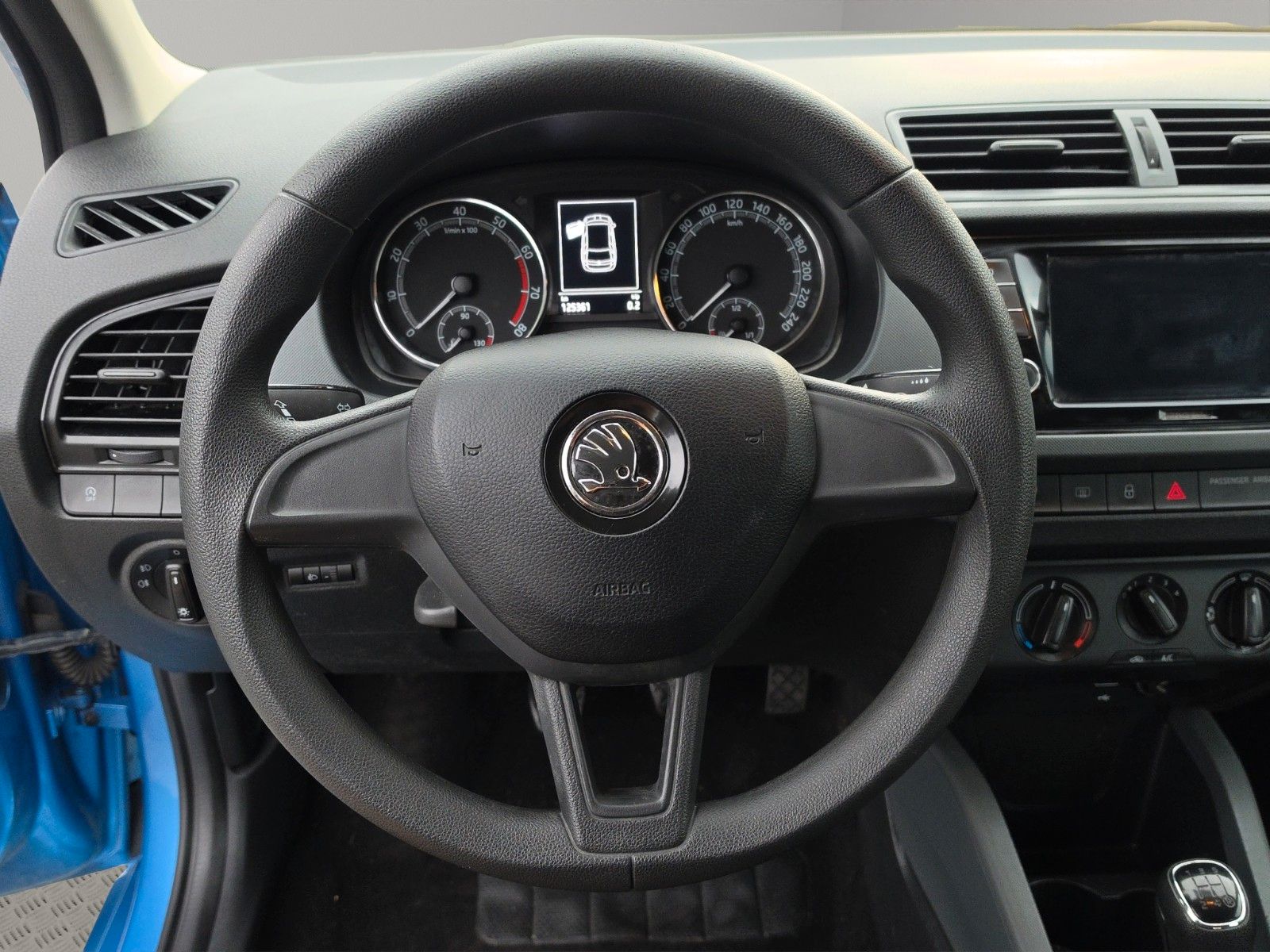Fahrzeugabbildung SKODA Fabia Combi Cool Plus CarPlay