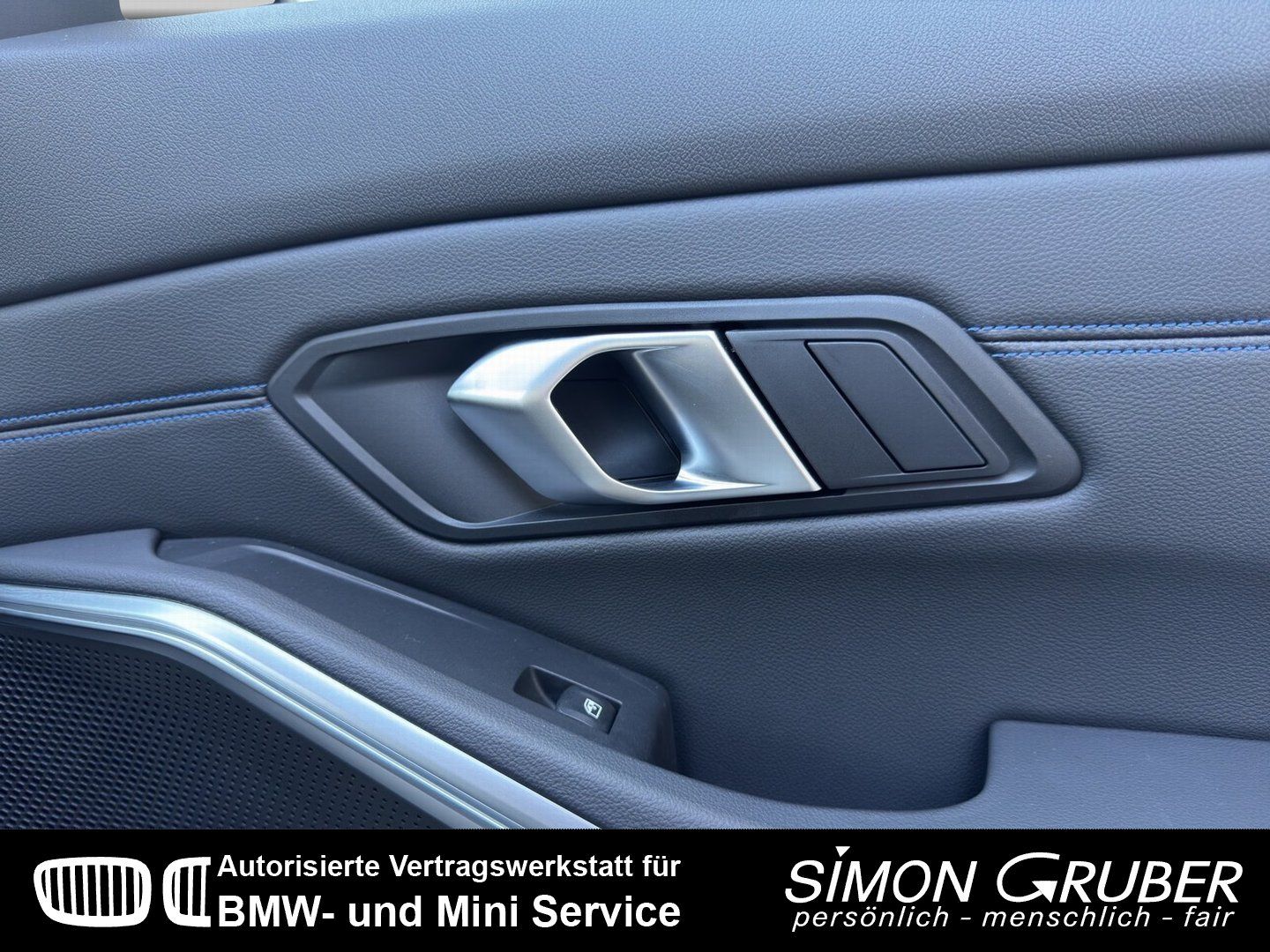 Fahrzeugabbildung BMW 330e Touring M Sport Live Prof Innovation HUD