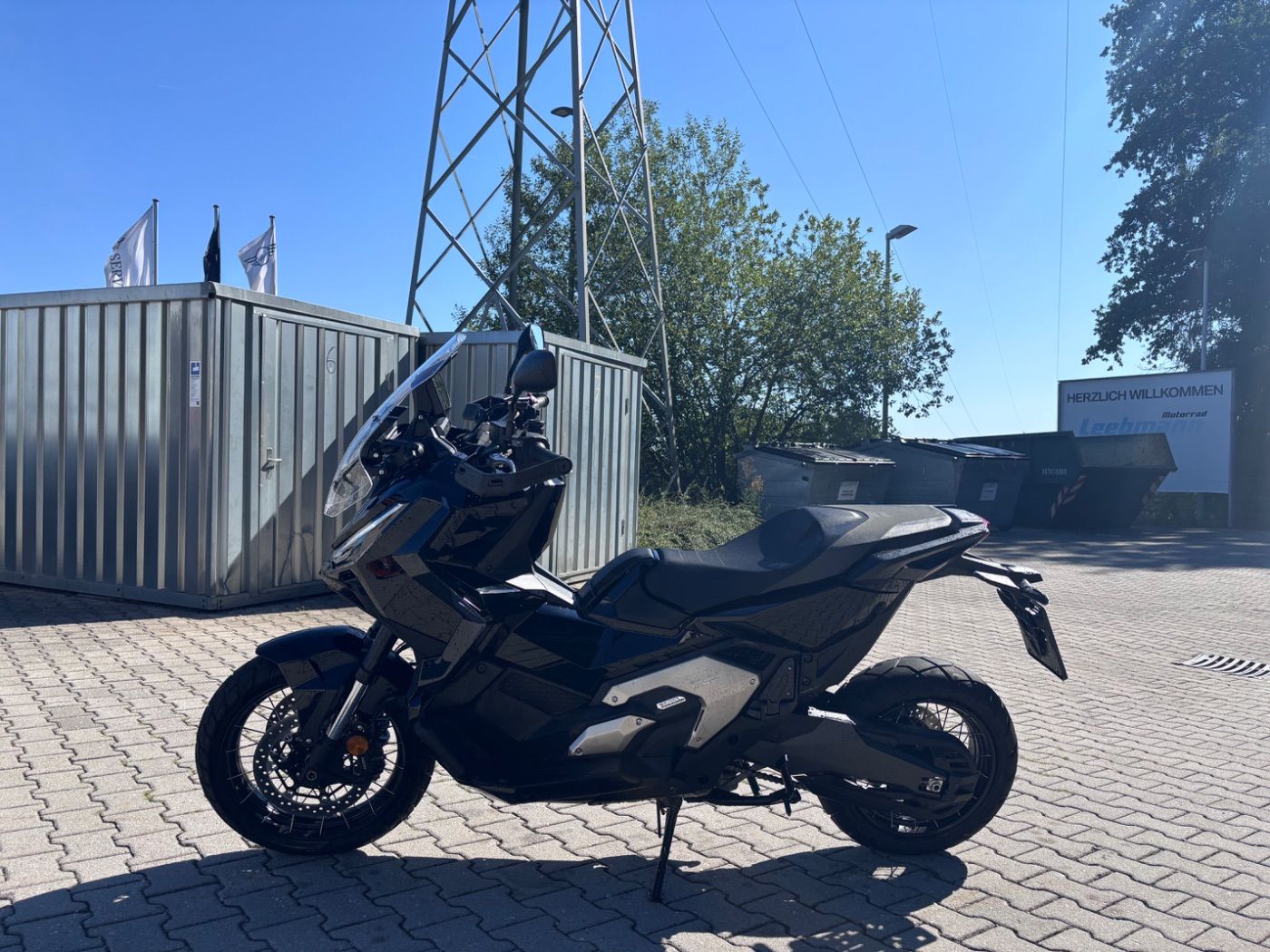 Fahrzeugabbildung Honda ADV 750 - X-ADV 2026, Griffheizung, Zubehör,