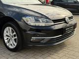 Volkswagen Golf VII Lim. Comfortline,Navi,PDC V+H,MFL.4,99% - Volkswagen Golf: 9
