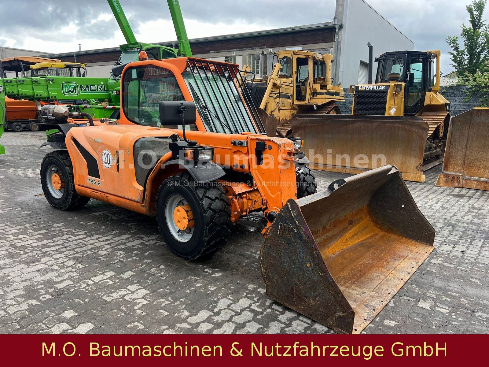 Fahrzeugabbildung Merlo P 25.6 / SW / Palettengabel / Schaufel