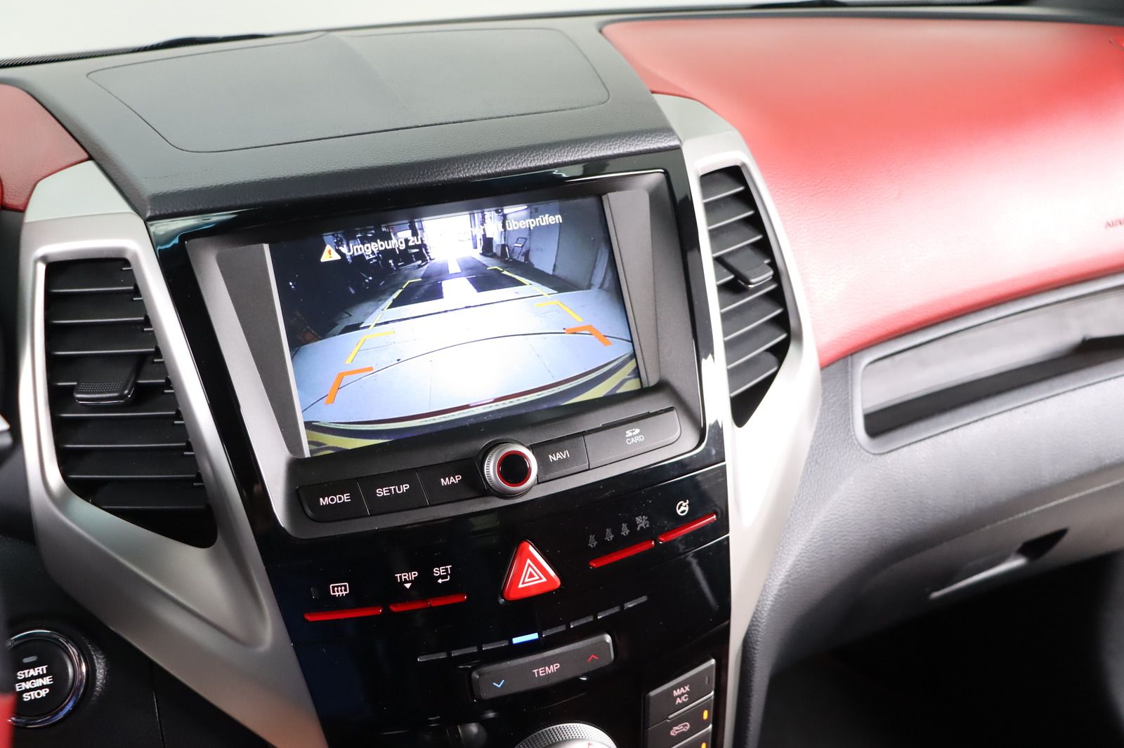 Fahrzeugabbildung Andere Ssangyong Tivoli * Leder * Navi * SHZ* e-XGi 160